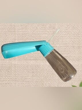 Portable Dog Water Bottle — Leak‑Proof Travel Dispenser | Turquoise